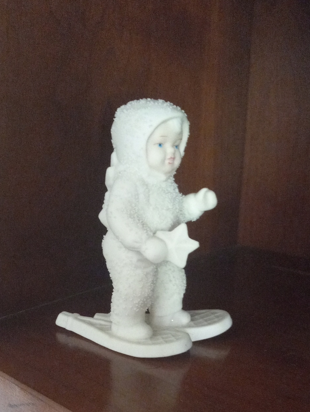Dept 56 Snowbabies "A Special Delivery" Figurine